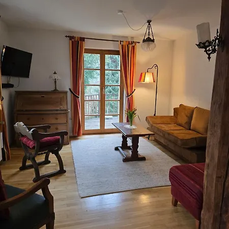 Urgemuetliches Haus In Den Hofgaerten Nyaraló